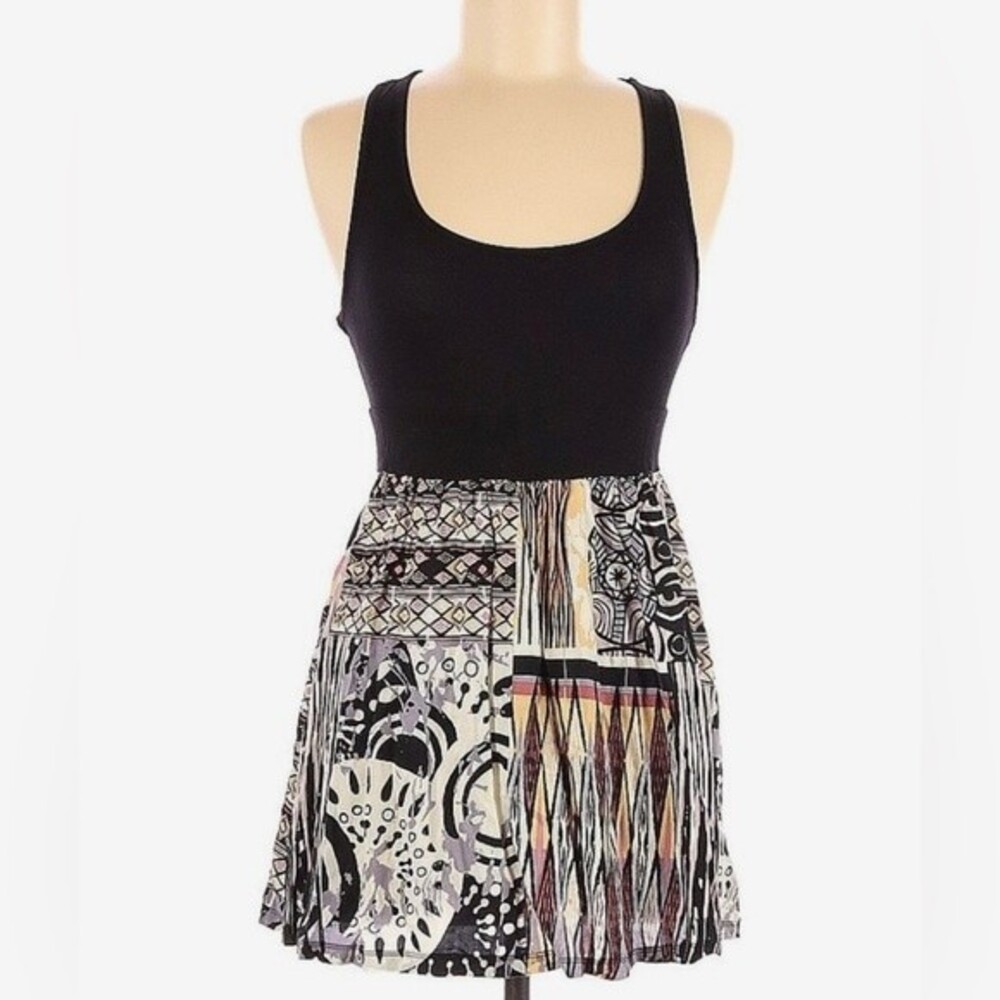 Black and abstract print racerback dress size small